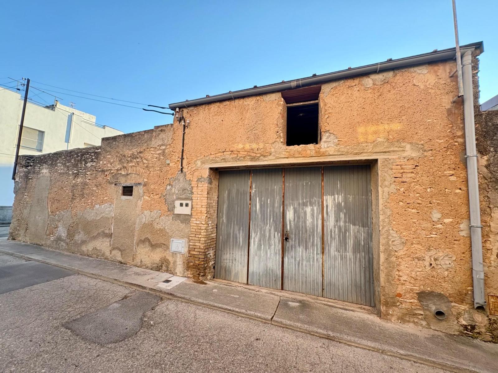 Premise for Sale in Santa Bàrbara