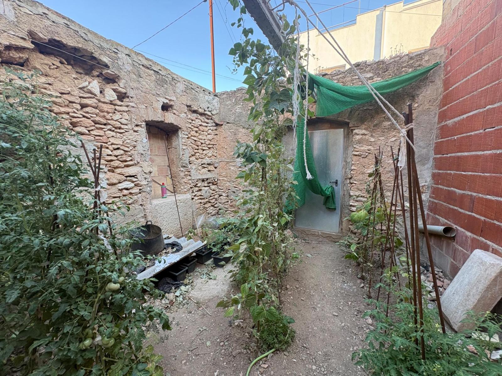 Premise for Sale in Santa Bàrbara