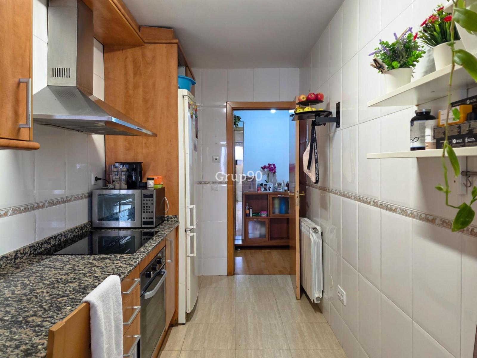 Flat for Sale in Rosselló