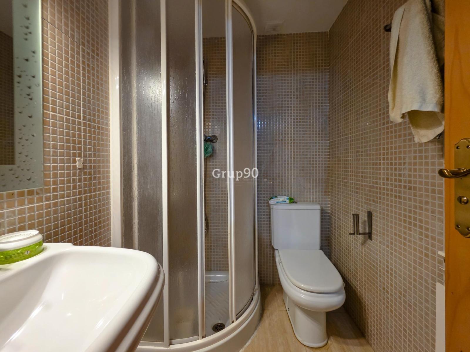 Flat for Sale in Rosselló