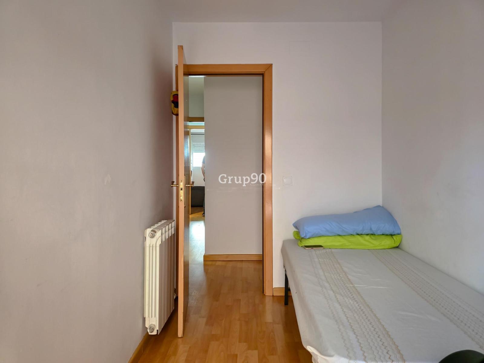 Flat for Sale in Rosselló