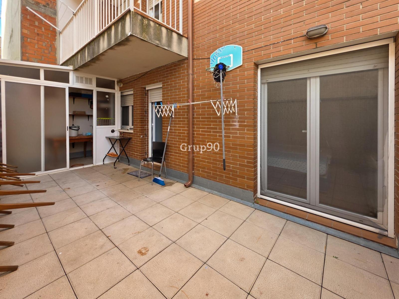 Flat for Sale in Rosselló