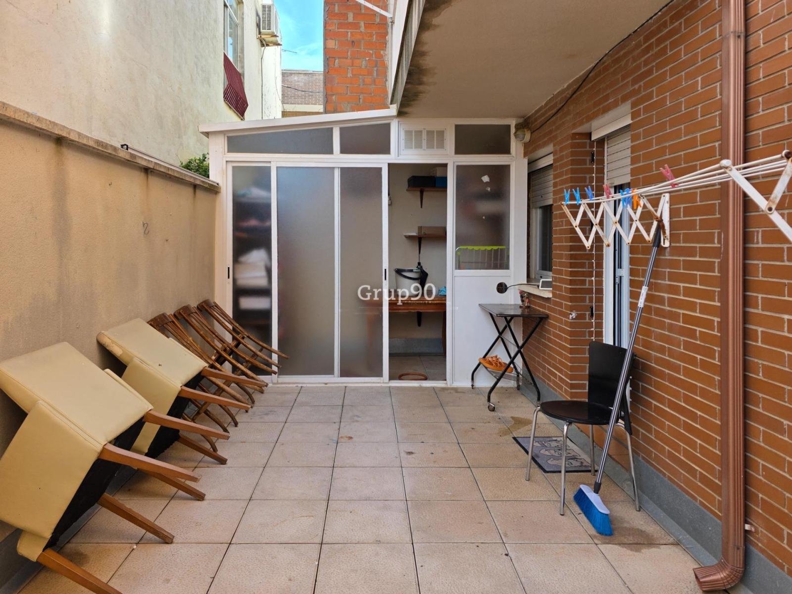 Flat for Sale in Rosselló