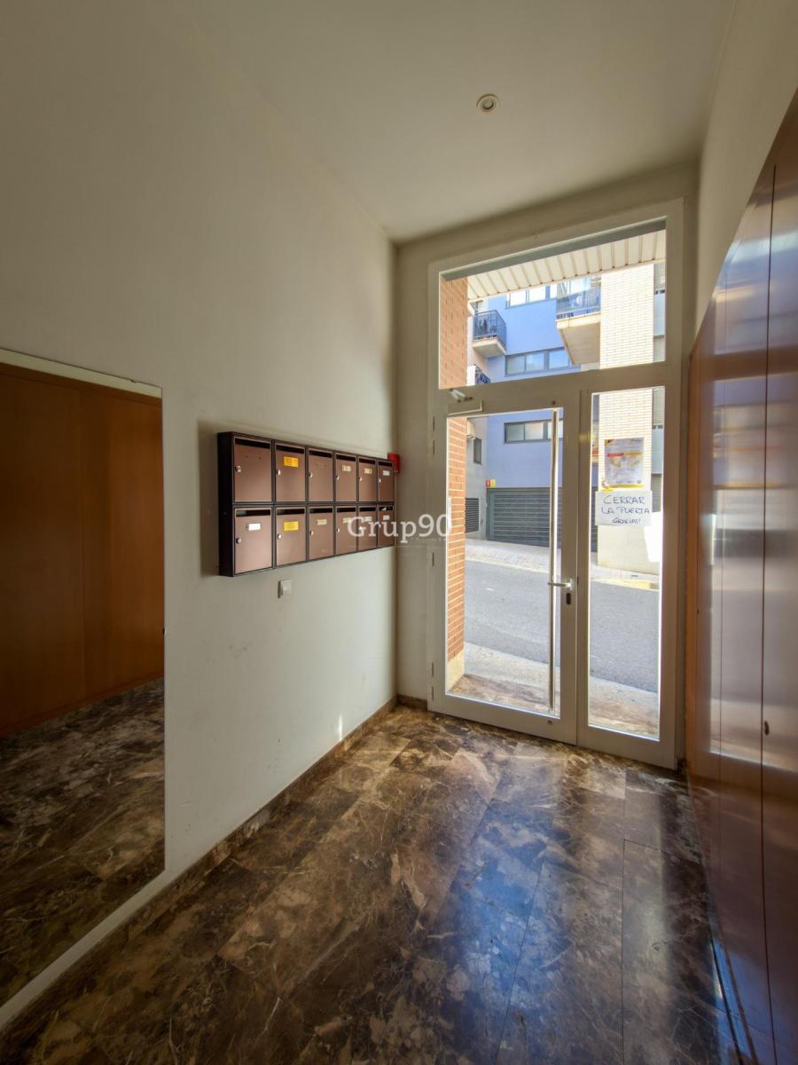 Flat for Sale in Rosselló