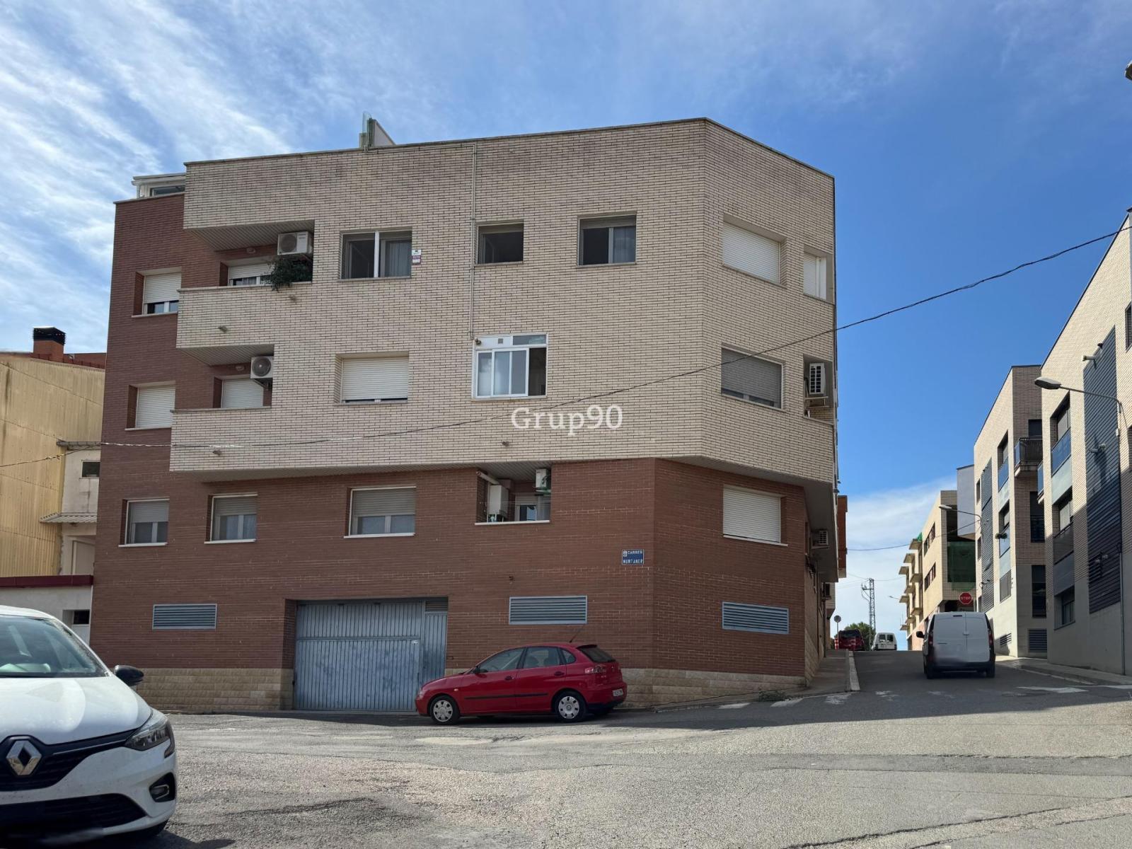 Flat for Sale in Rosselló