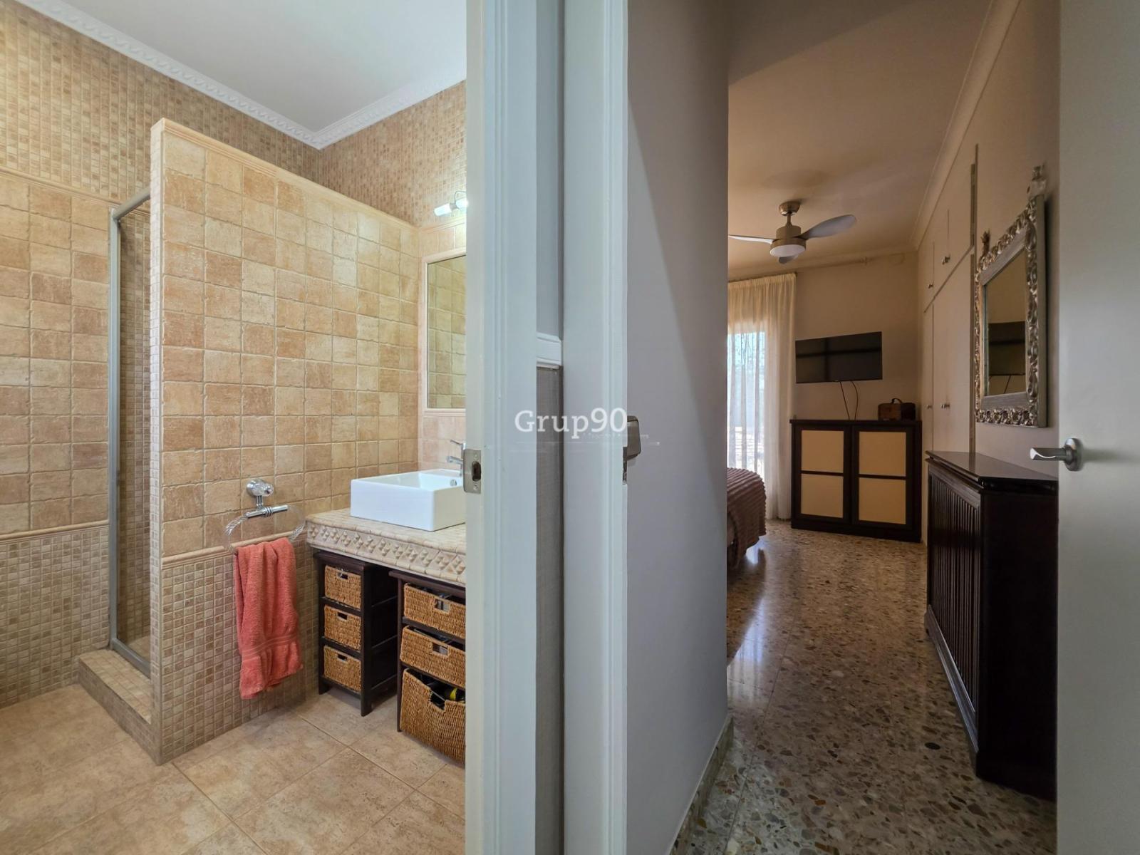 Chalet for Sale in Lleida