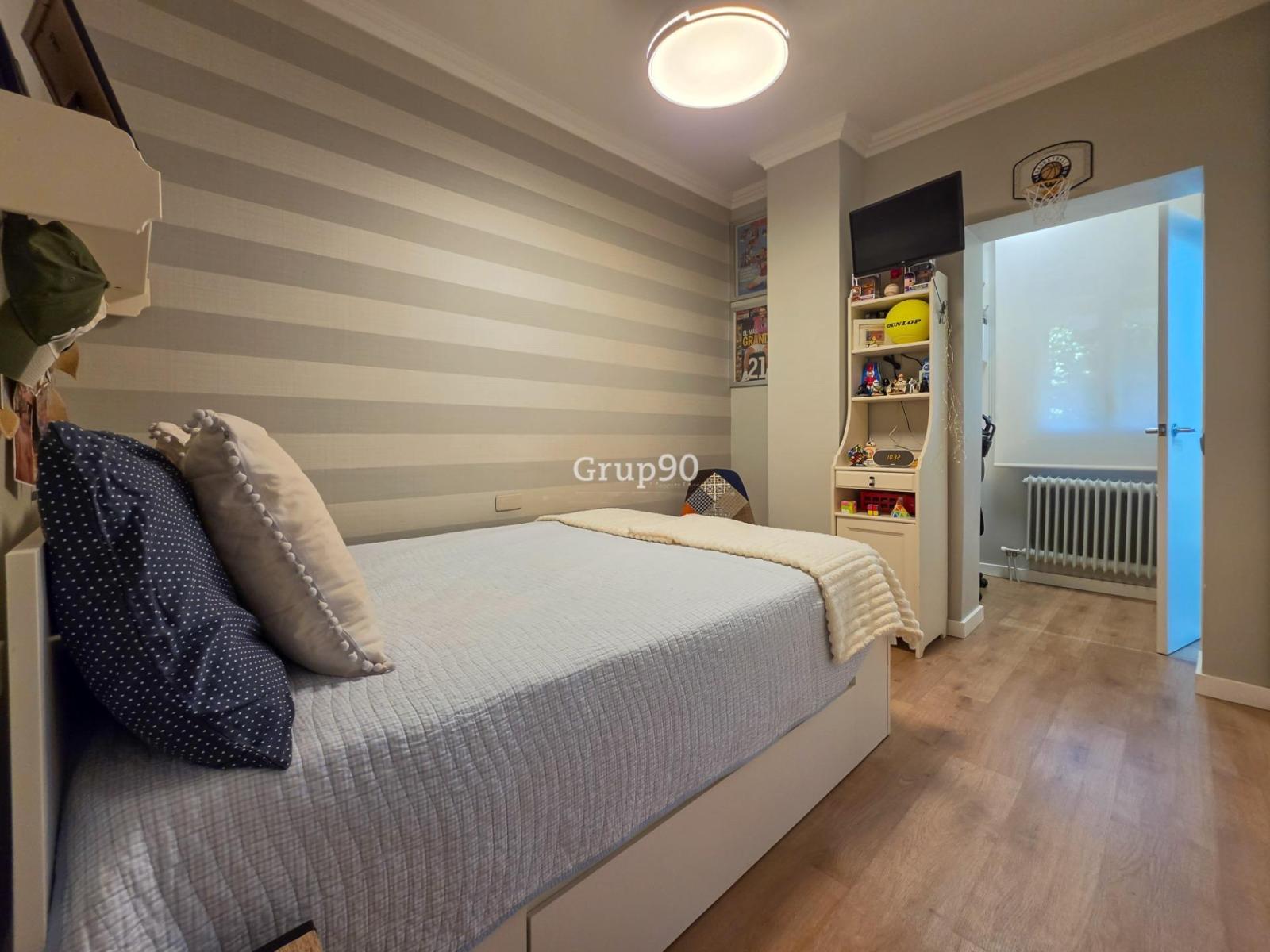 Chalet for Sale in Lleida