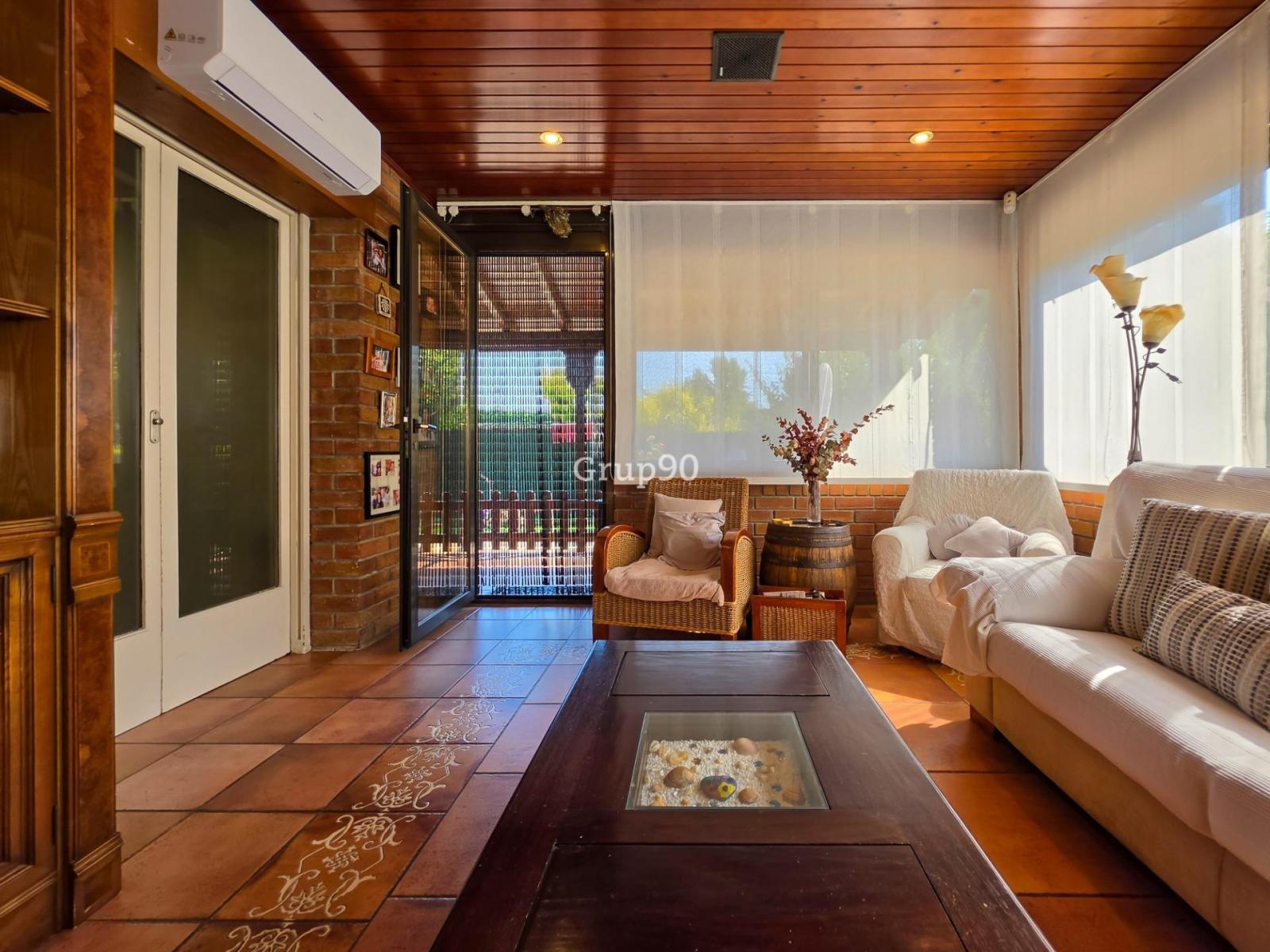 Chalet for Sale in Lleida