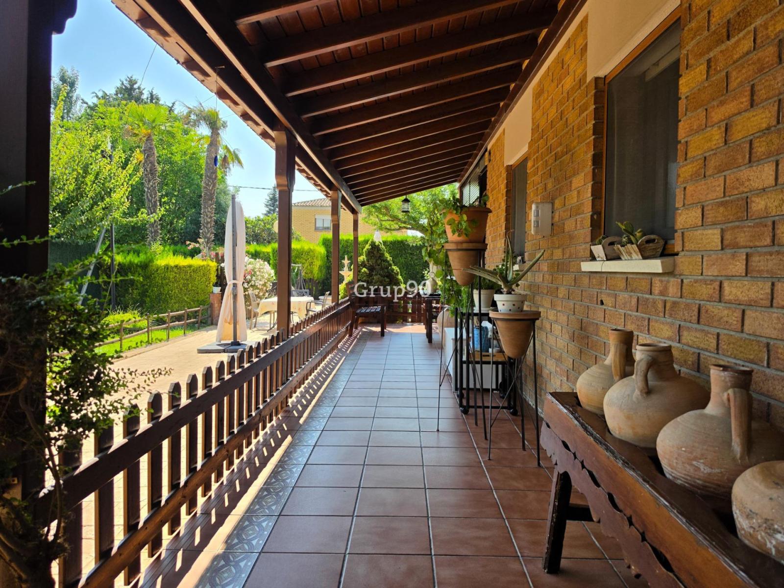 Chalet for Sale in Lleida