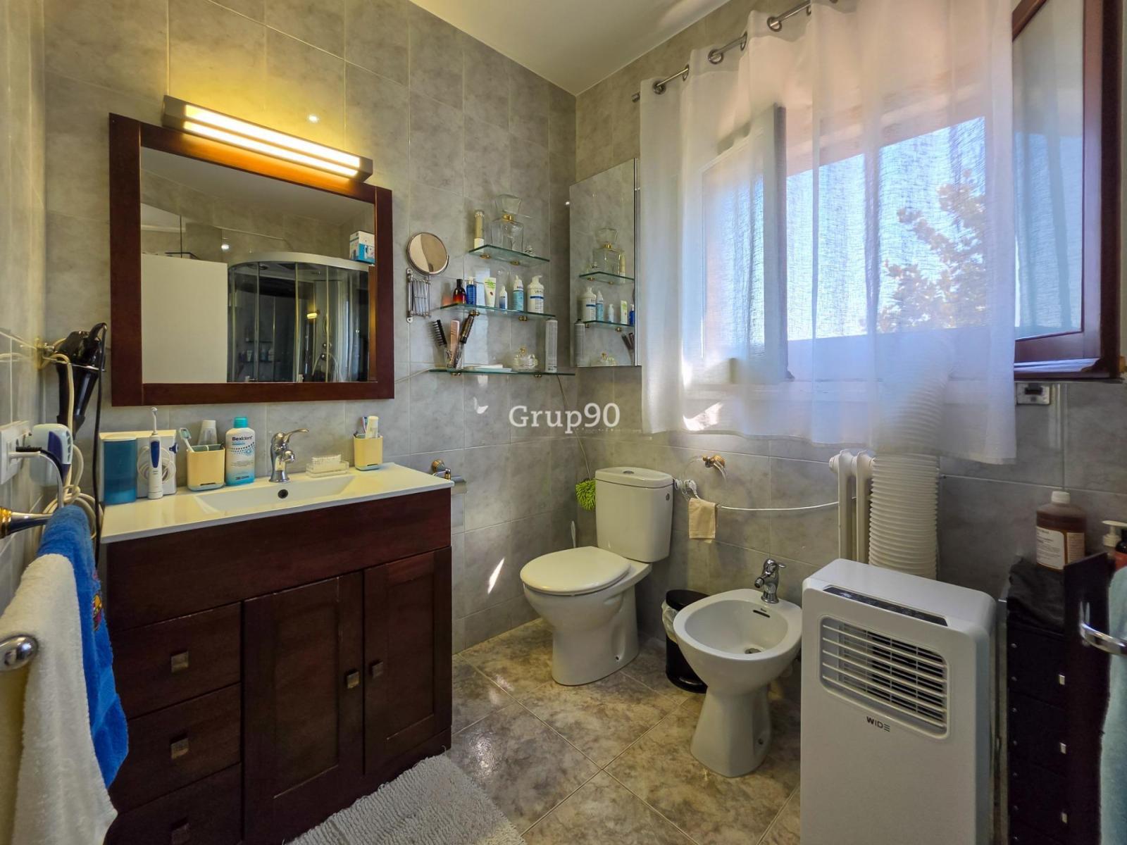 Chalet for Sale in Lleida