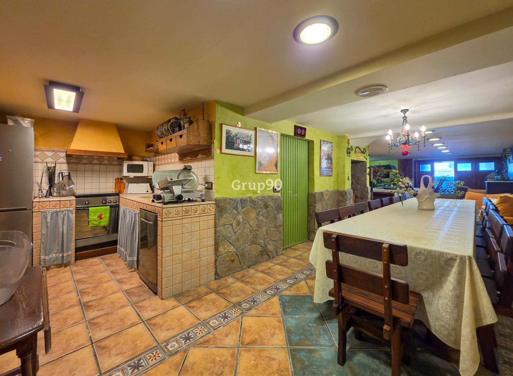 Chalet for Sale in Lleida