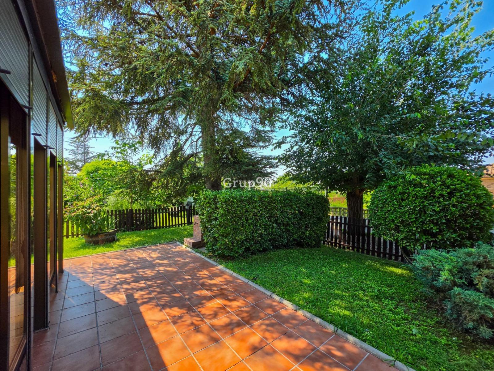 Chalet for Sale in Lleida