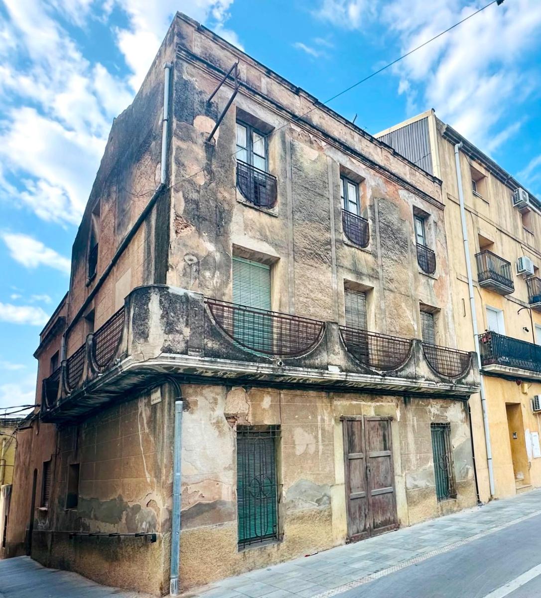 Casa Rural en Venta en Santa Bàrbara