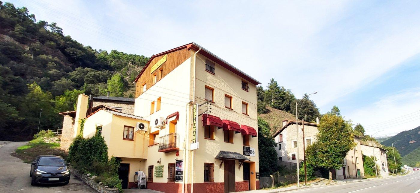 Building for Sale in Soriguera
