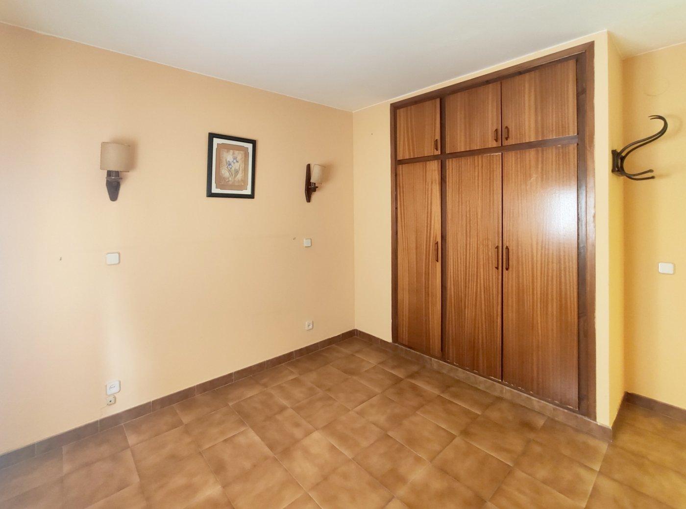 Building for Sale in Soriguera