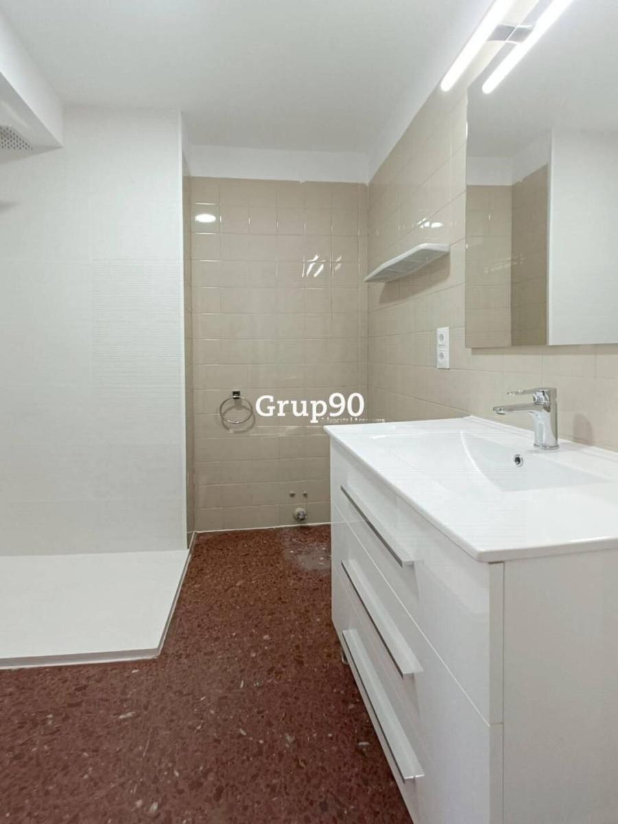 Flat for Sale in Lleida