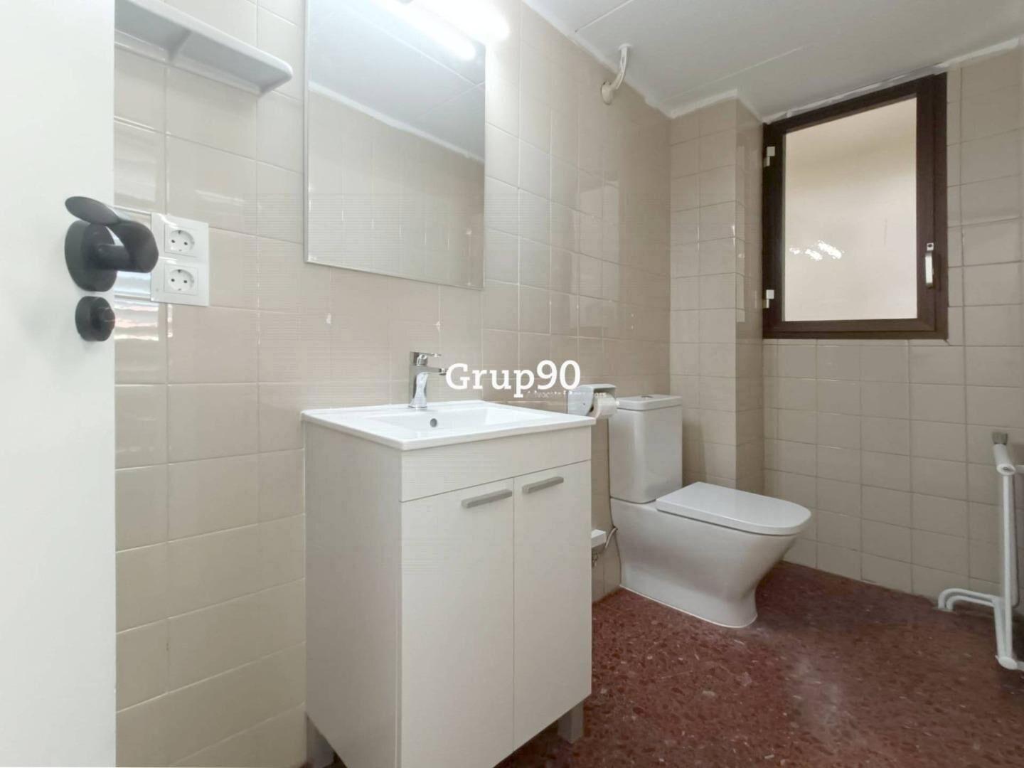 Flat for Sale in Lleida