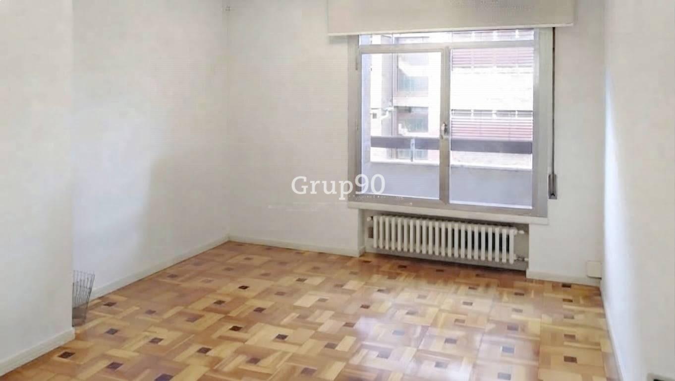 Flat for Sale in Lleida