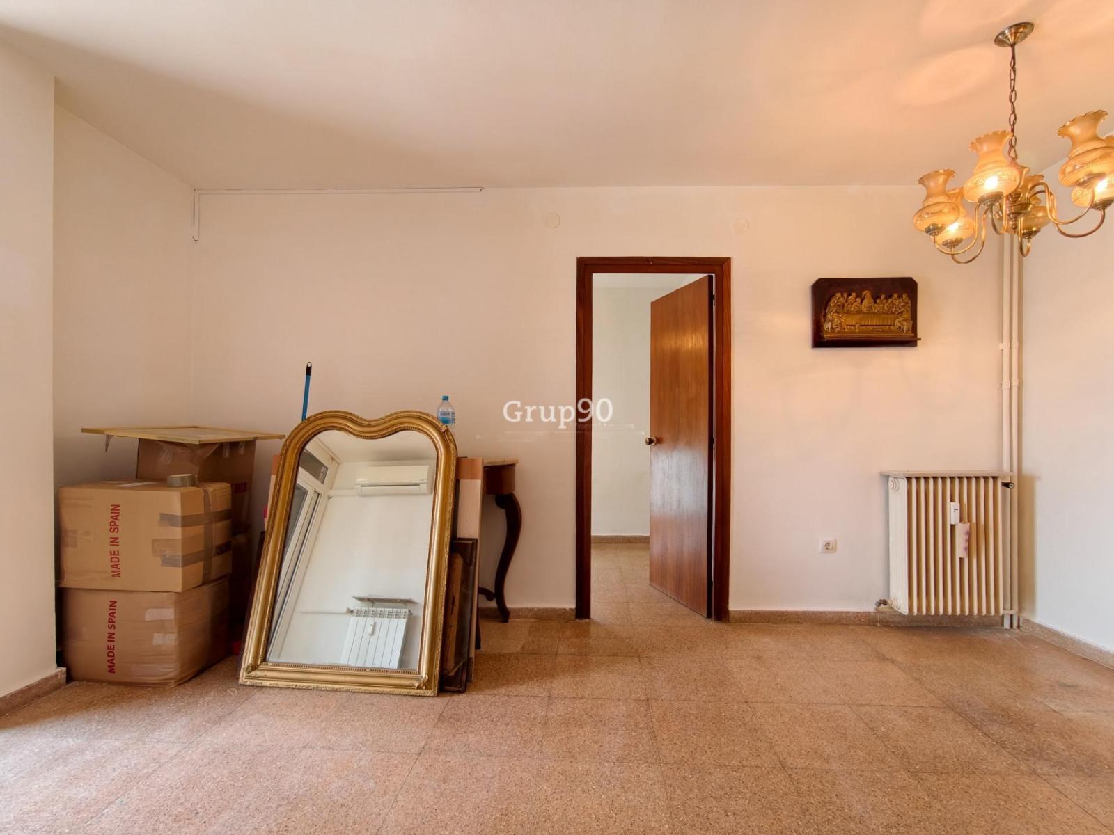 Flat for Sale in Lleida