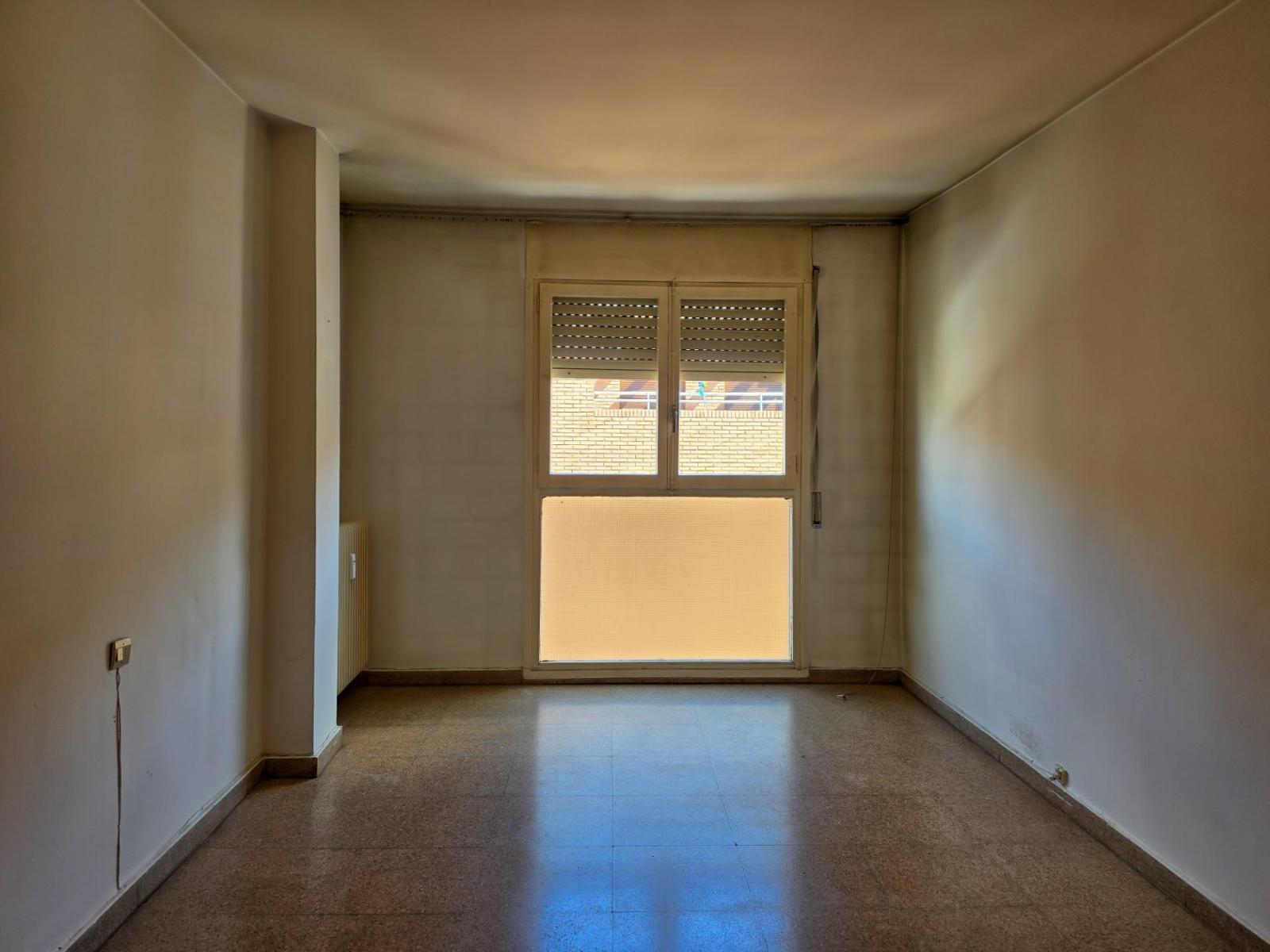 Flat for Sale in Lleida