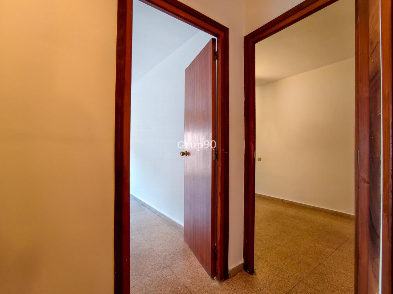 Flat for Sale in Lleida