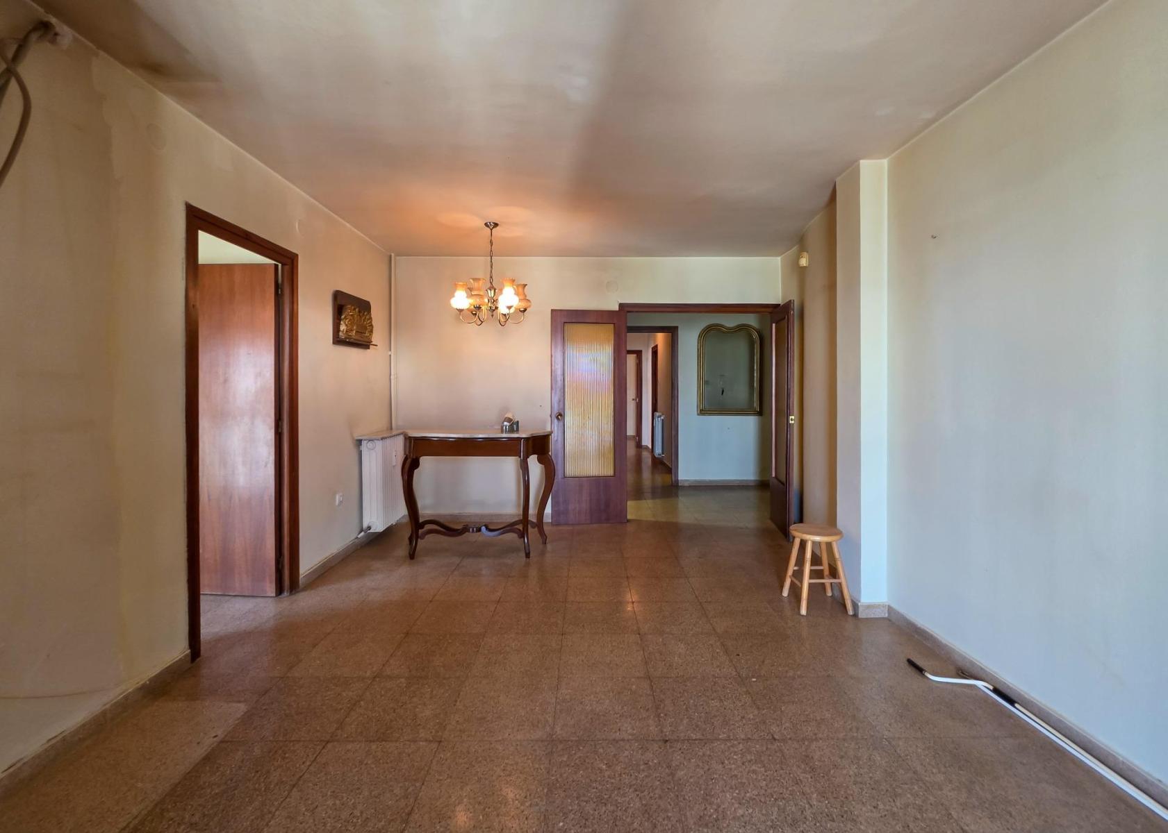 Flat for Sale in Lleida