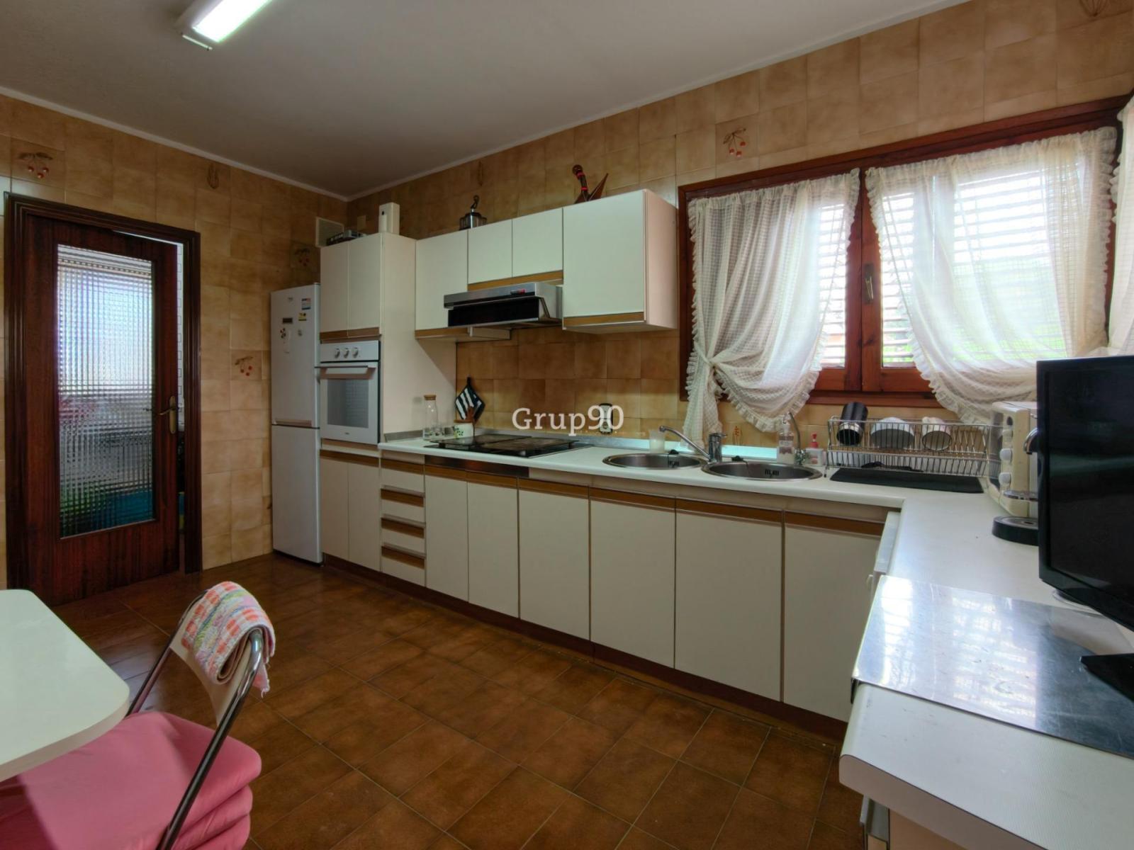 Chalet for Sale in Alpicat