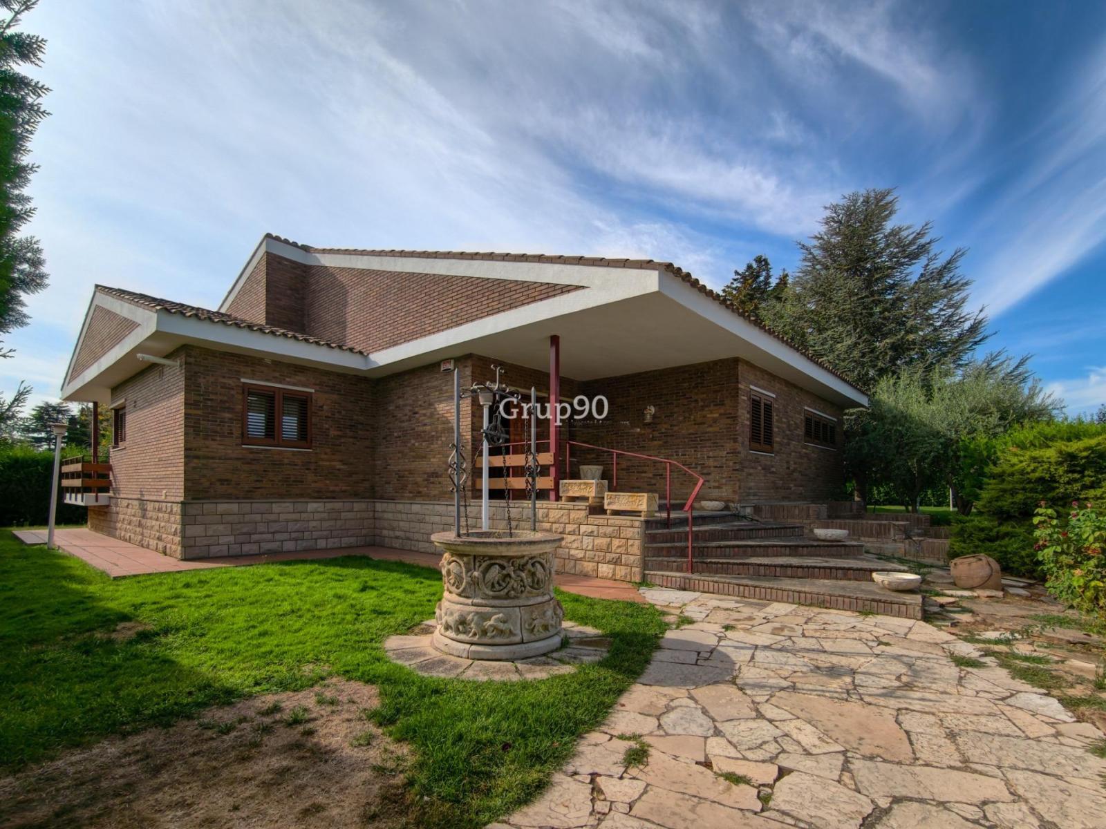 Chalet for Sale in Alpicat