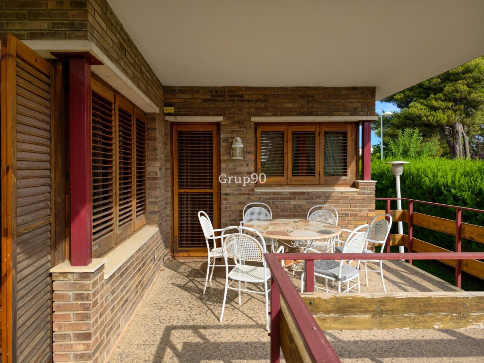 Chalet for Sale in Alpicat