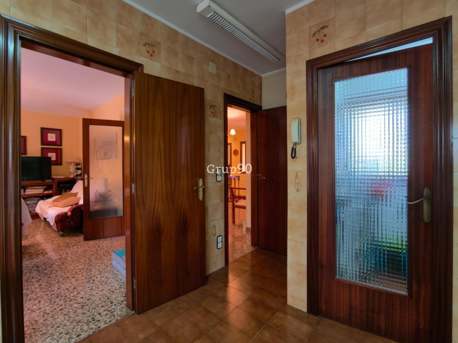 Chalet for Sale in Alpicat