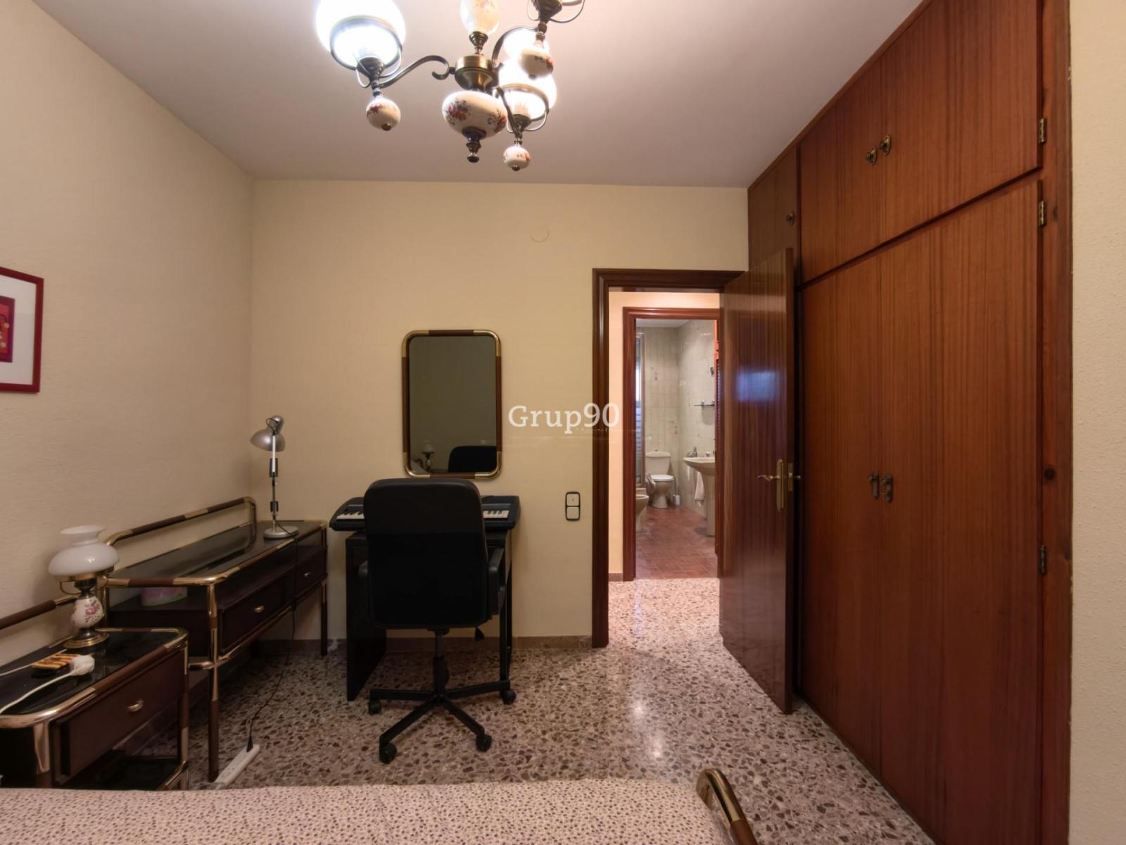 Chalet for Sale in Alpicat