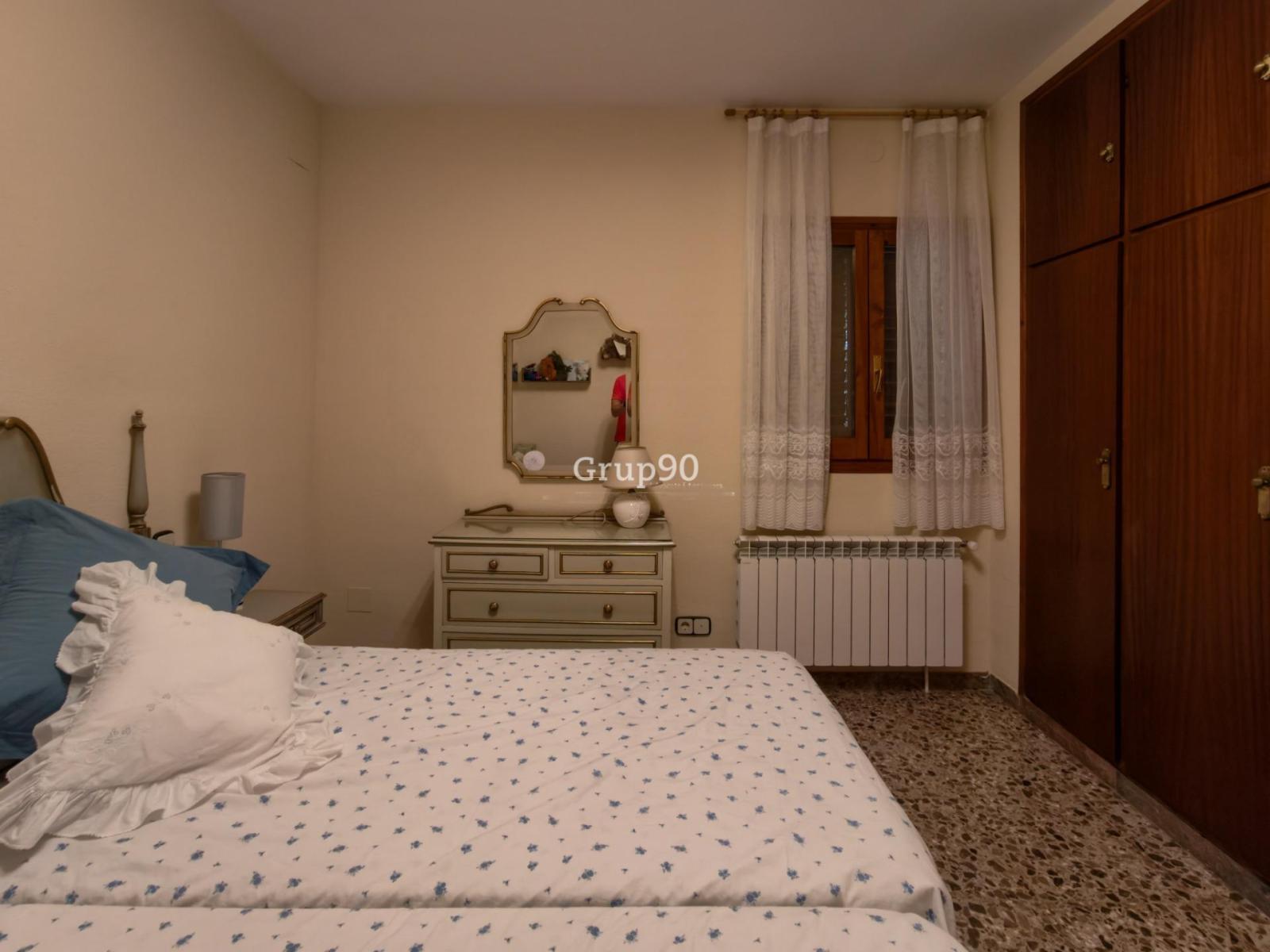 Chalet for Sale in Alpicat