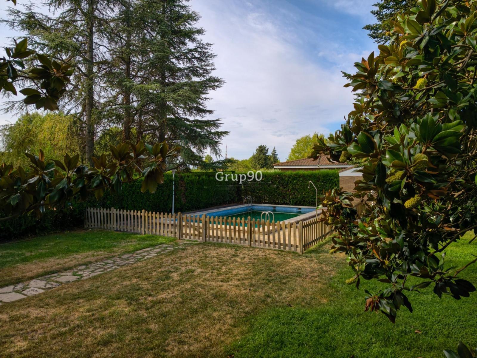 Chalet for Sale in Alpicat