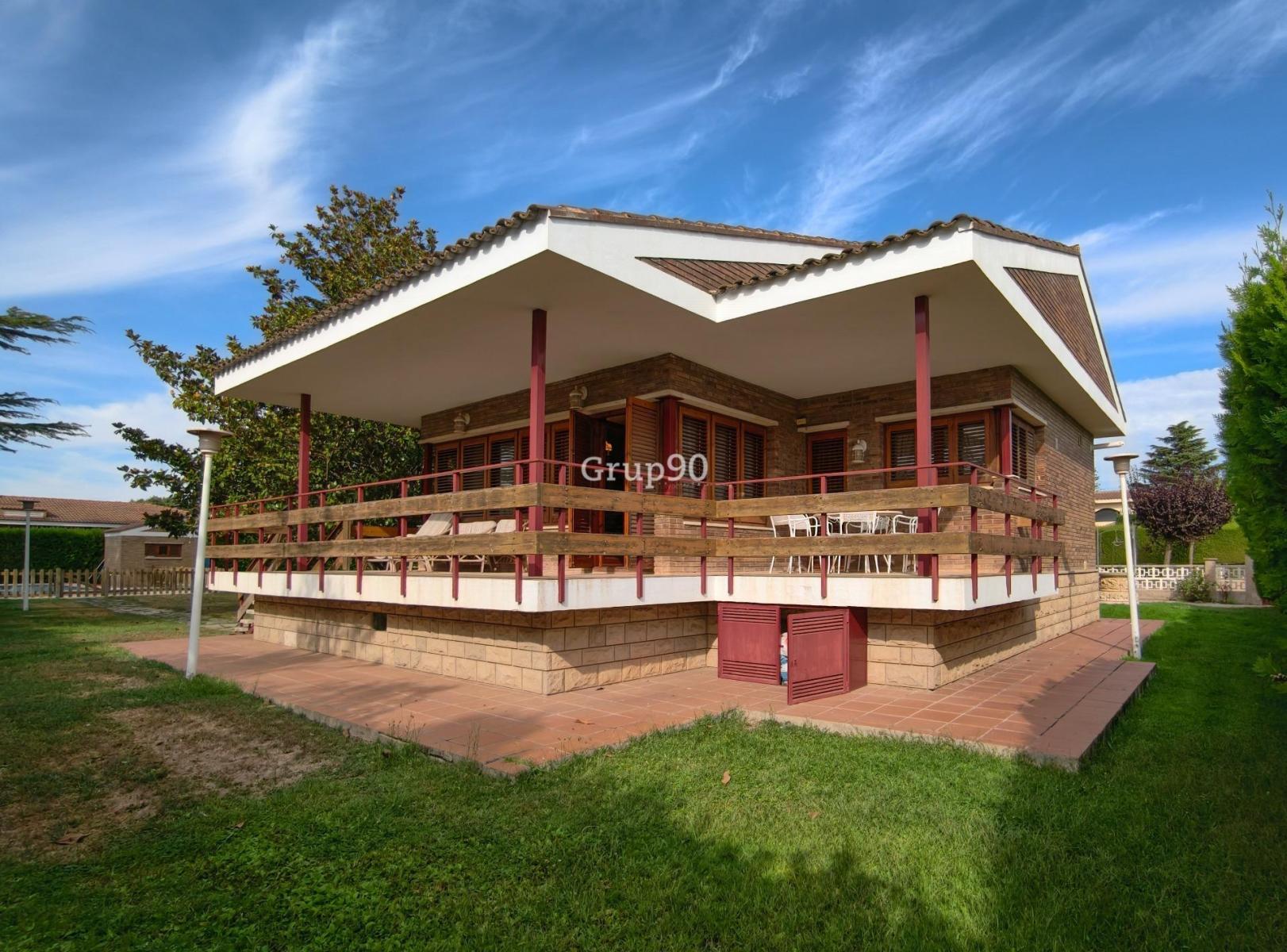 Chalet for Sale in Alpicat