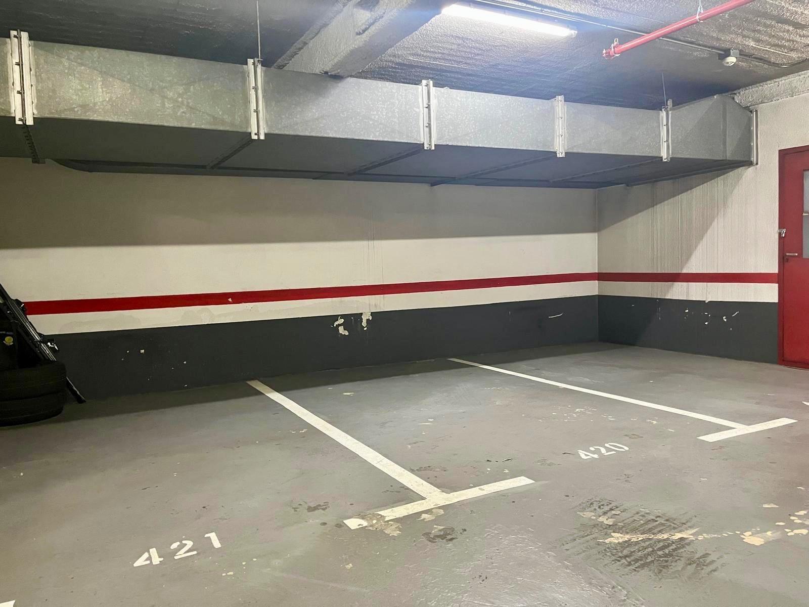 Garage for Sale in Barcelona