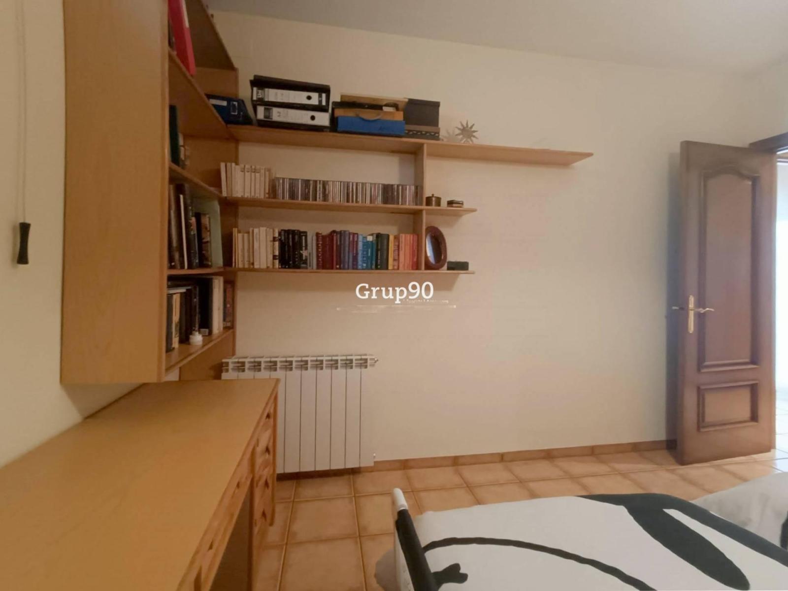 Flat for Sale in Lleida