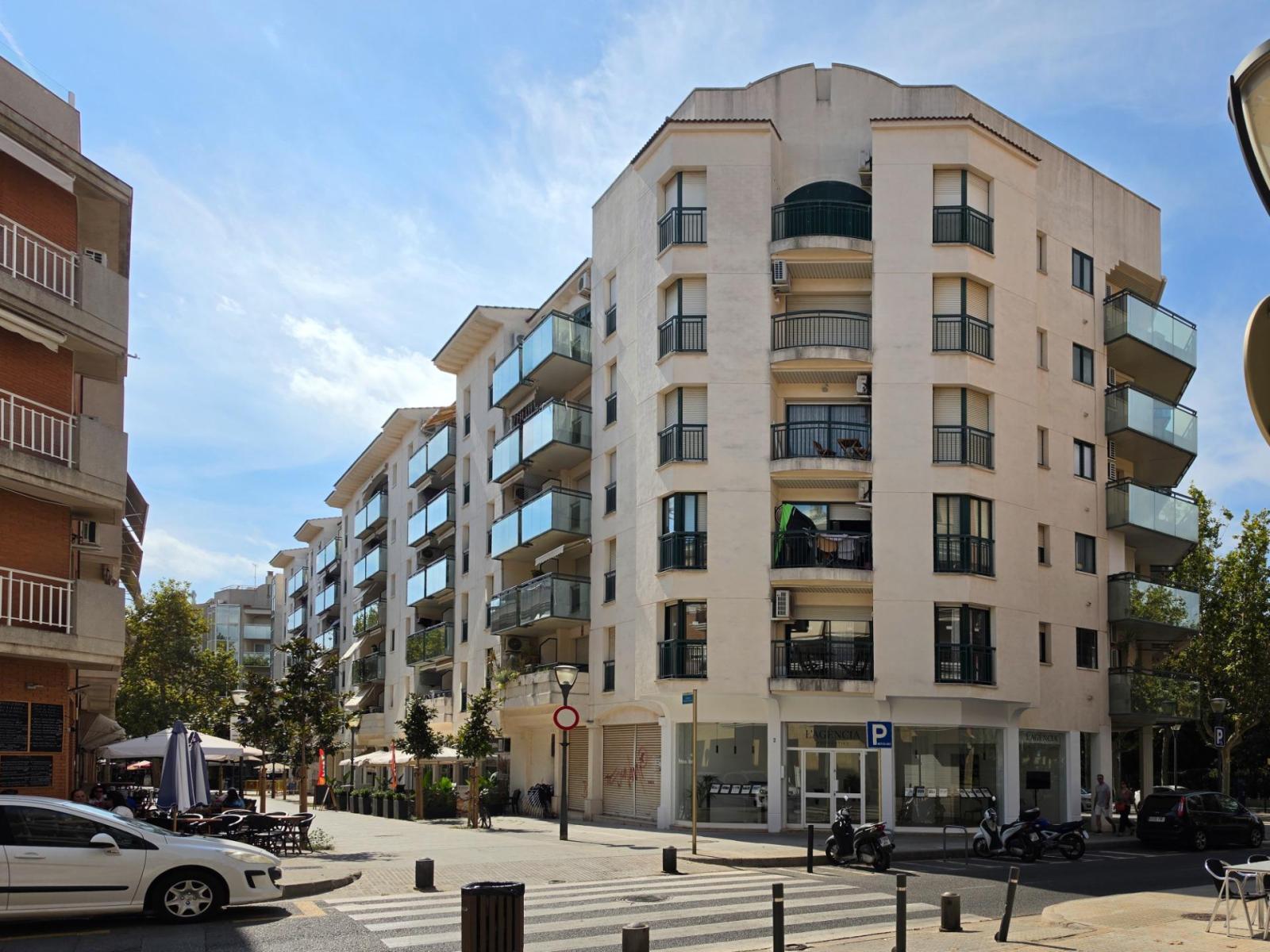 Premise for Sale in Cambrils