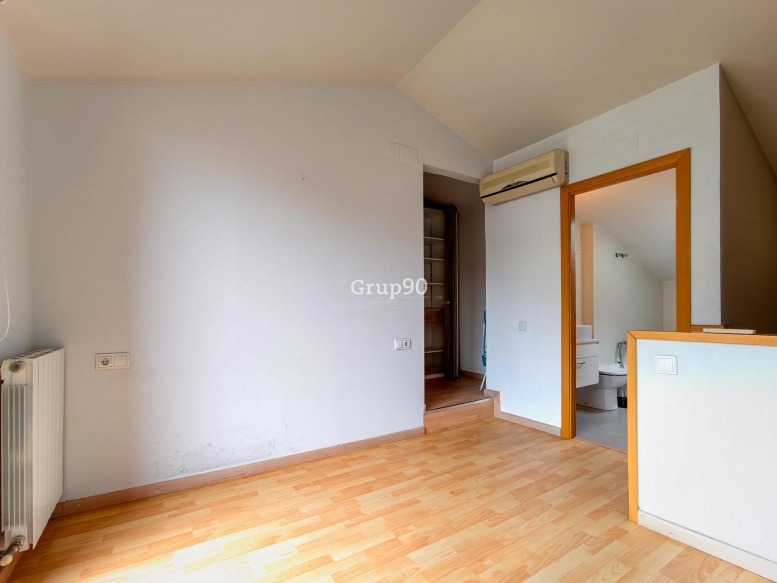 Penthouse for Sale in Lleida