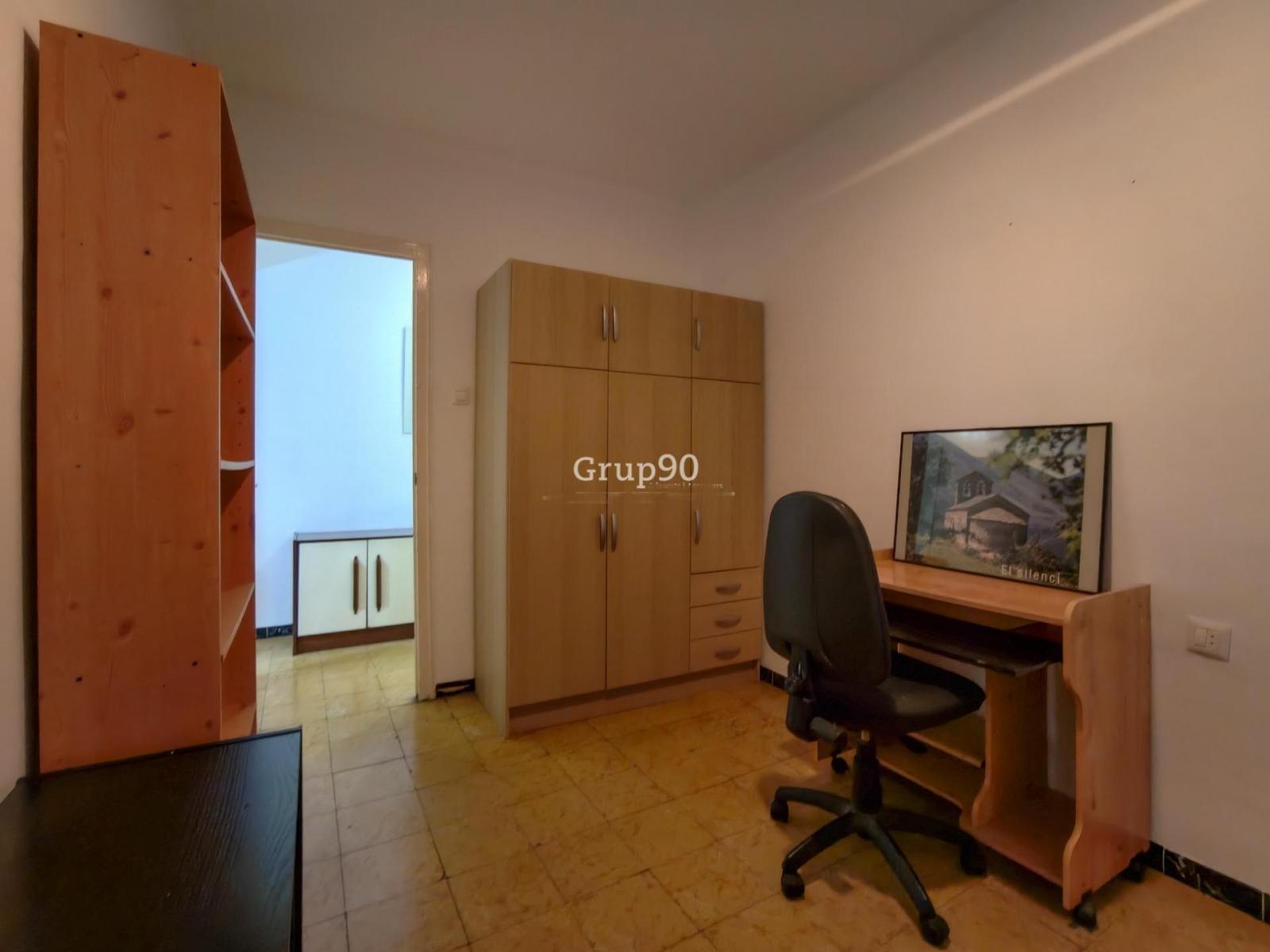 Flat for Sale in Lleida
