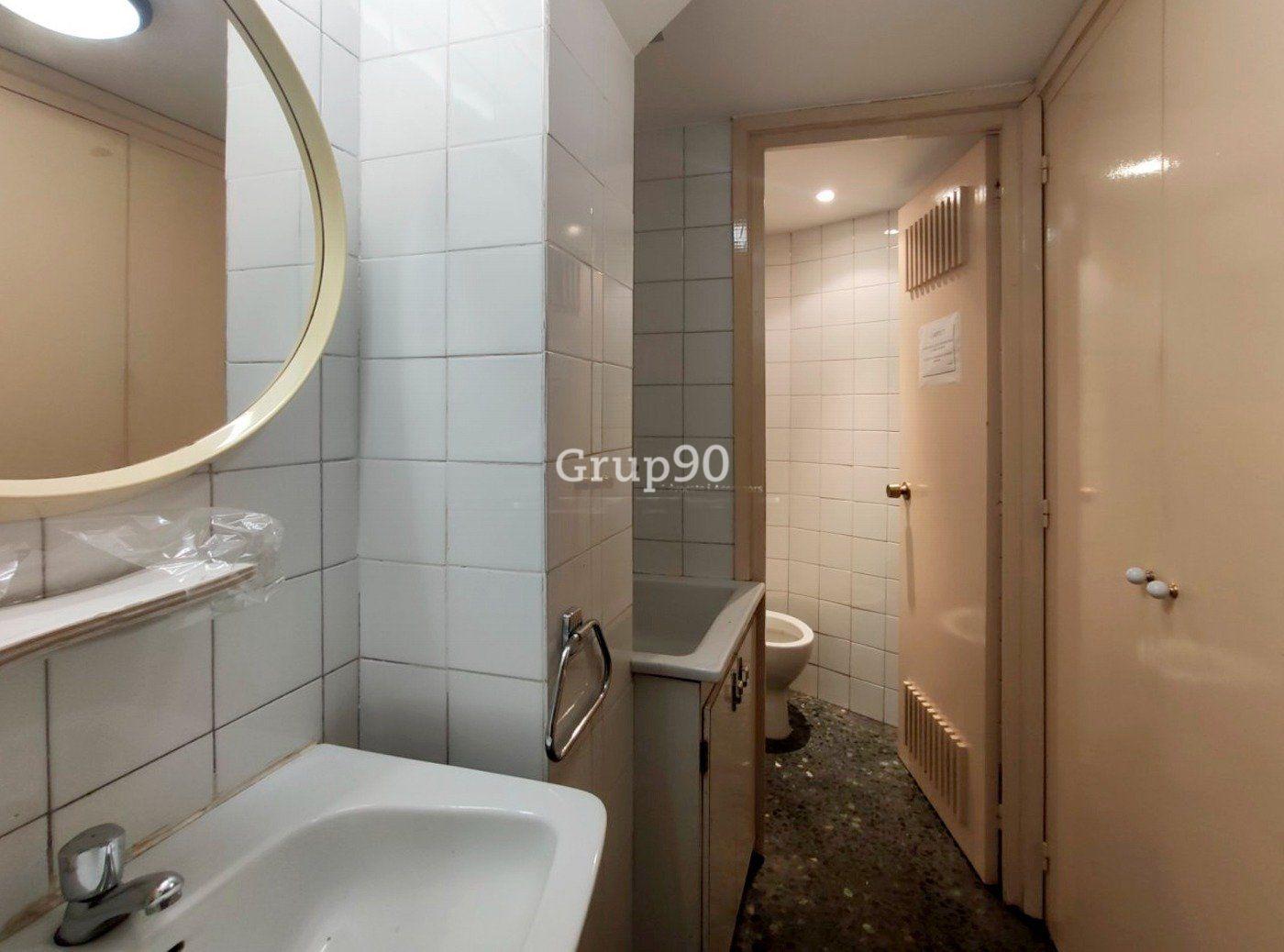 Premise for Sale in Lleida