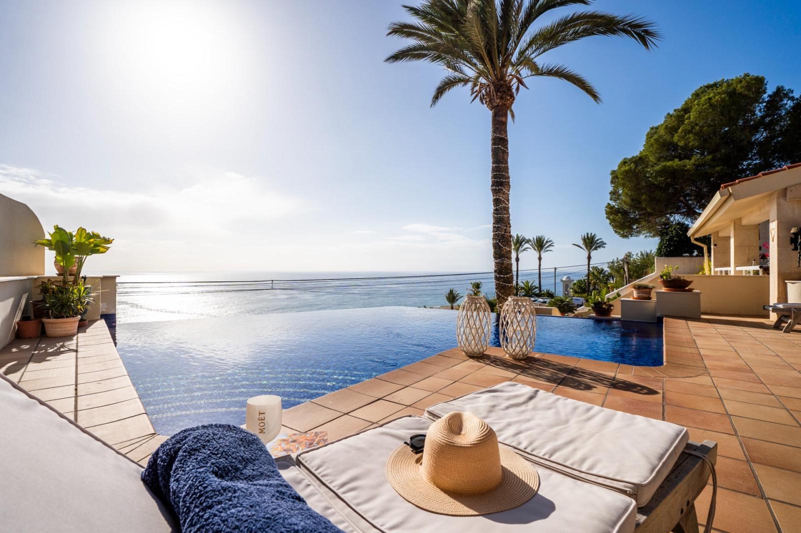 Villa for Sale in Villajoyosa