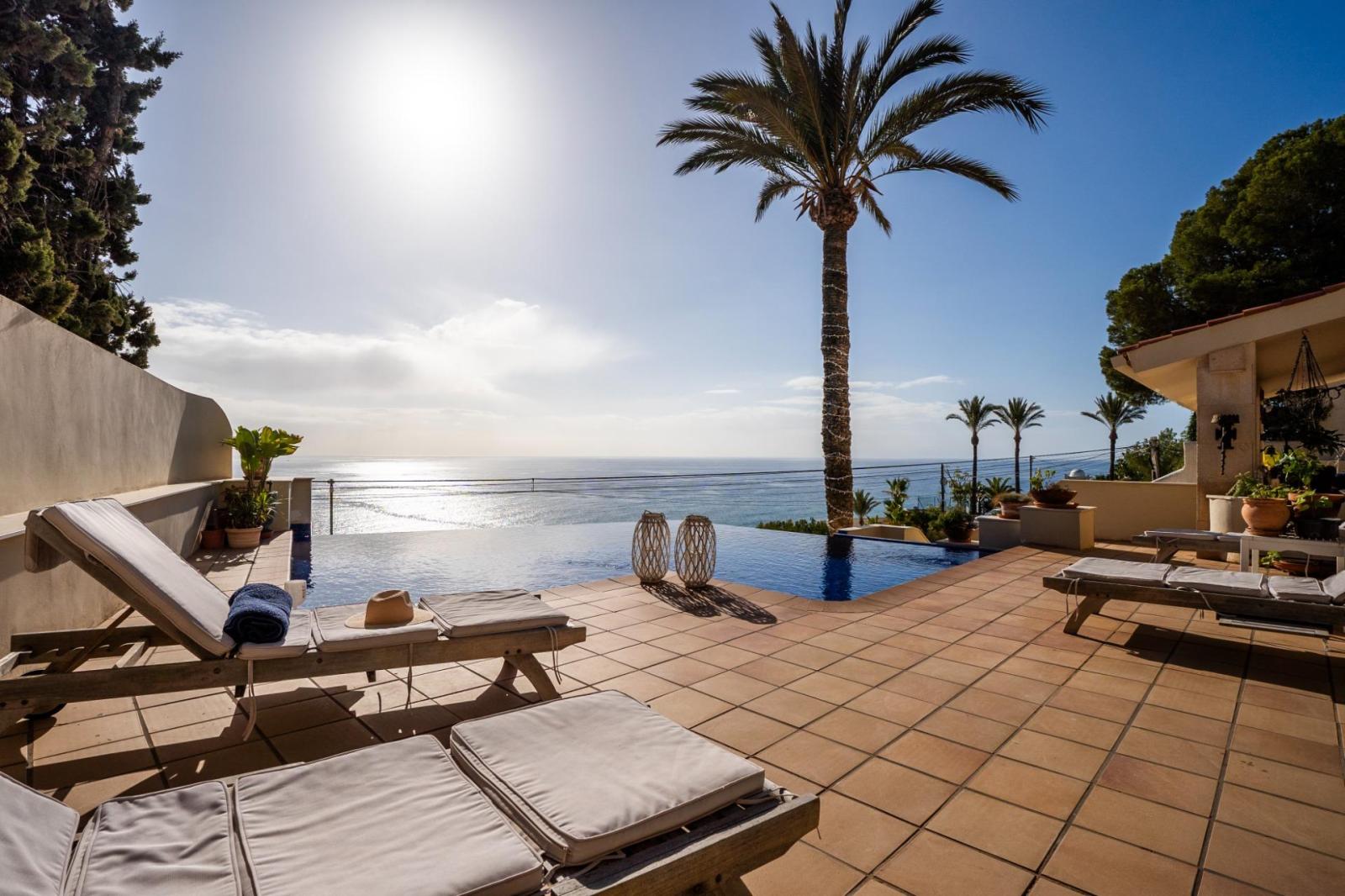 Villa for Sale in Villajoyosa