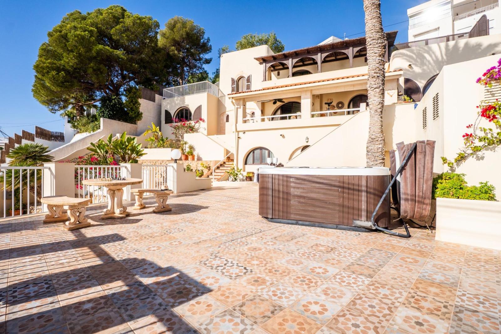 Villa for Sale in Villajoyosa