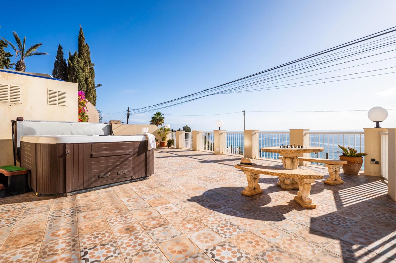 Villa for Sale in Villajoyosa