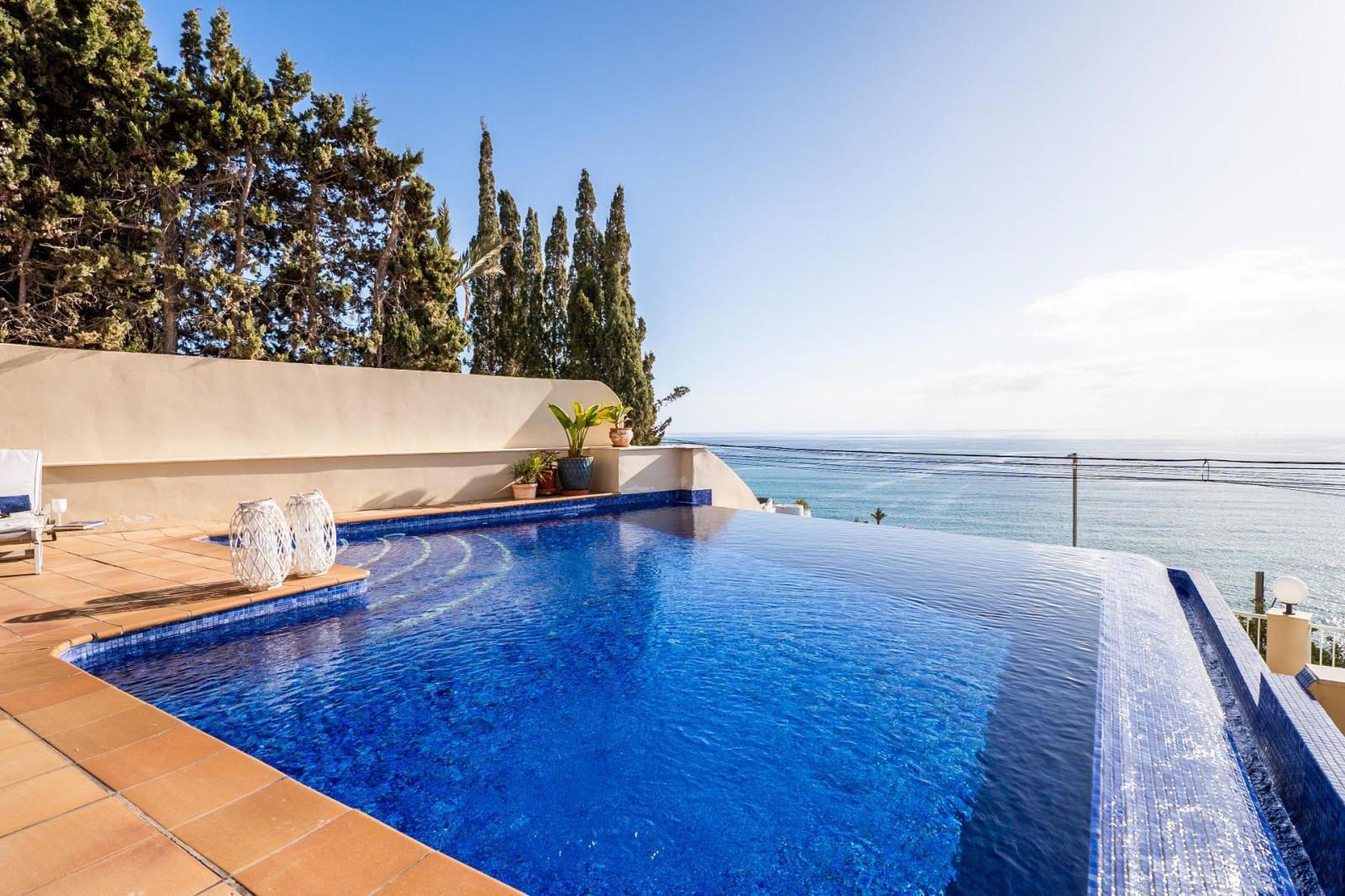 Villa for Sale in Villajoyosa