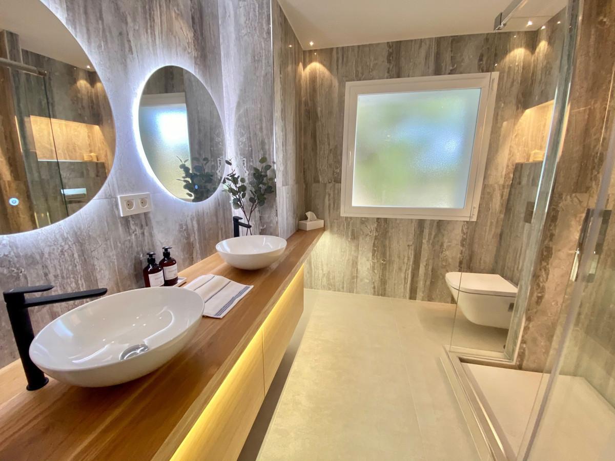 Penthouse for Sale in Benahavís