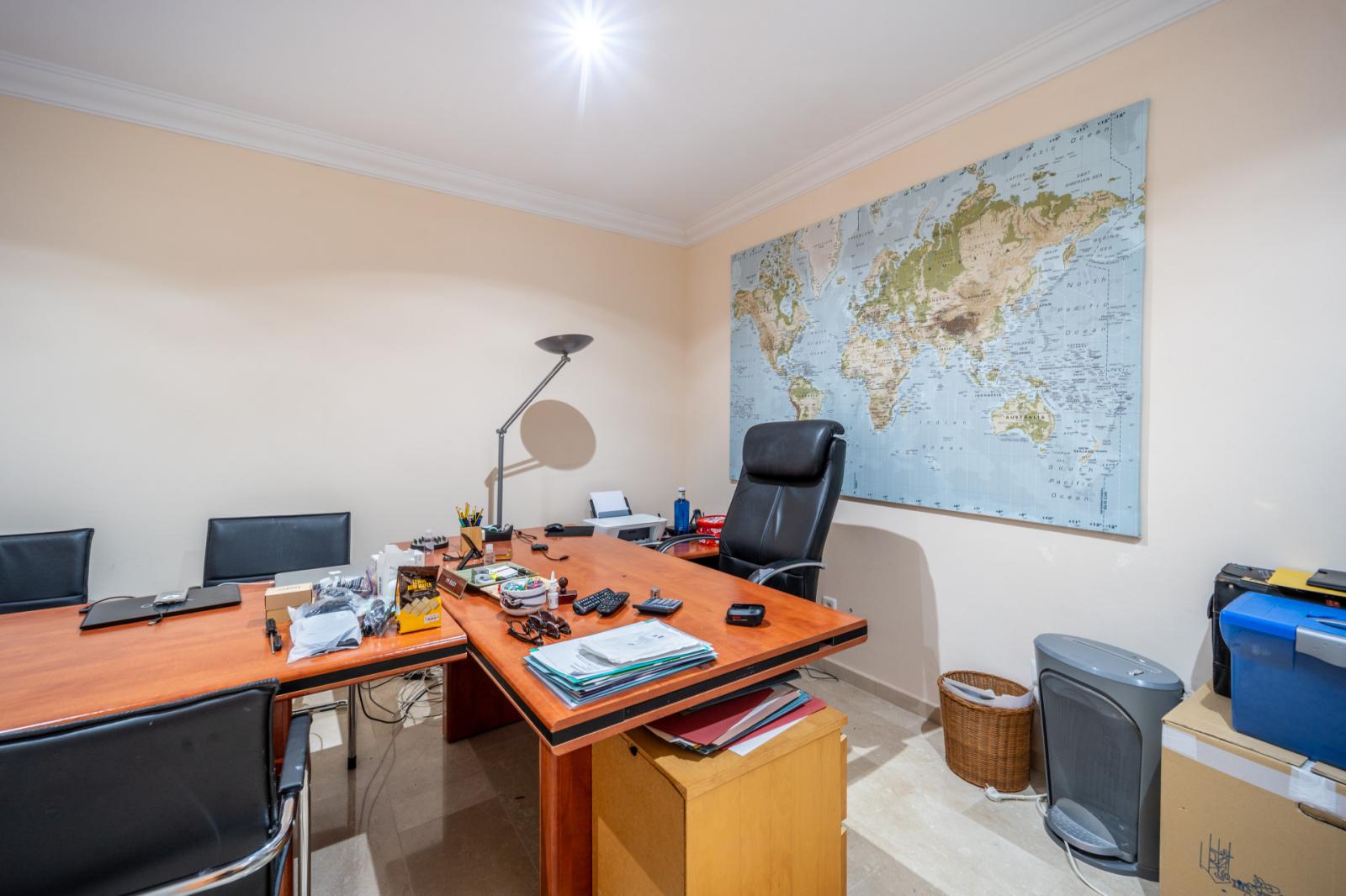 Villa for Sale in Istán