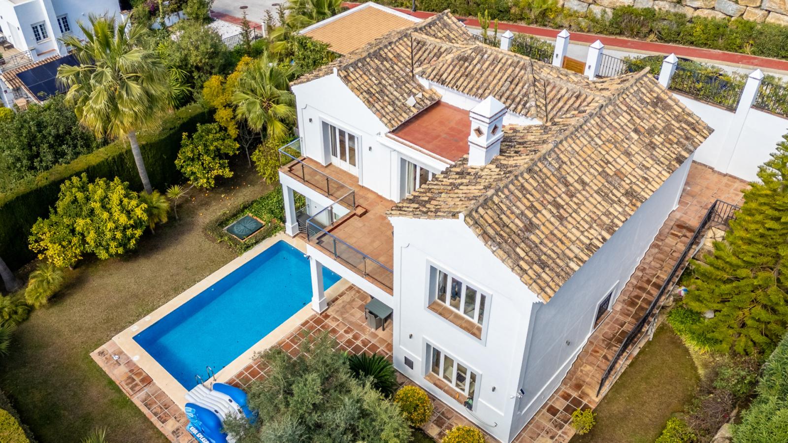 Villa for Sale in Istán
