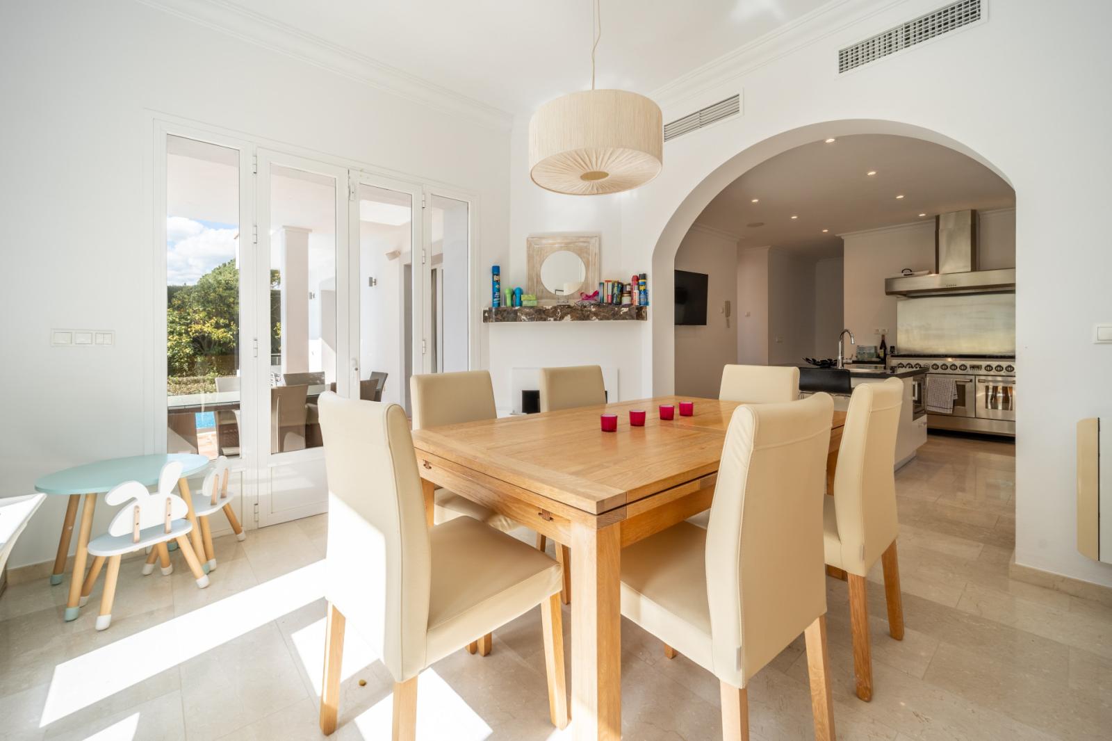Villa for Sale in Istán