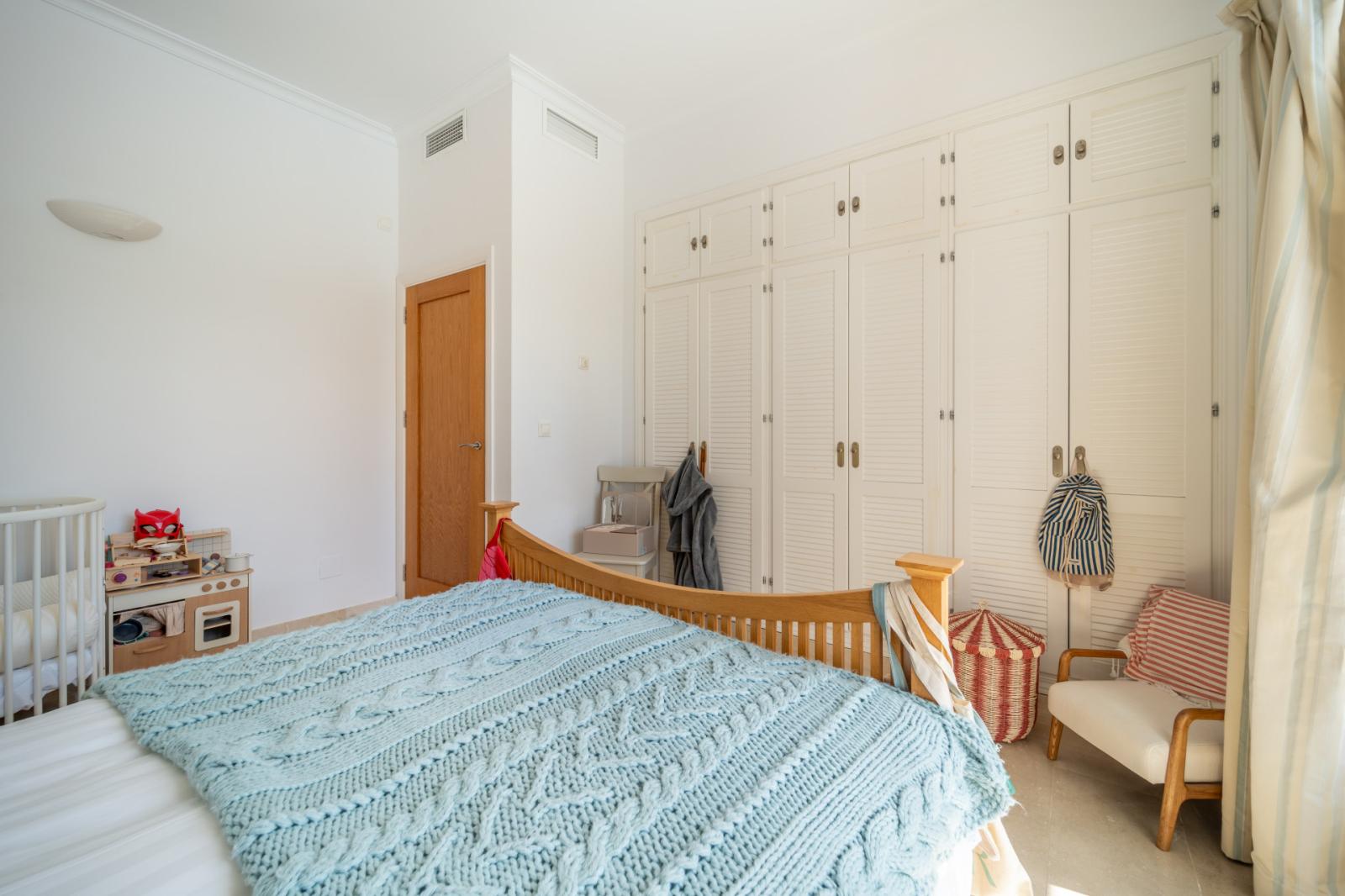 Villa for Sale in Istán